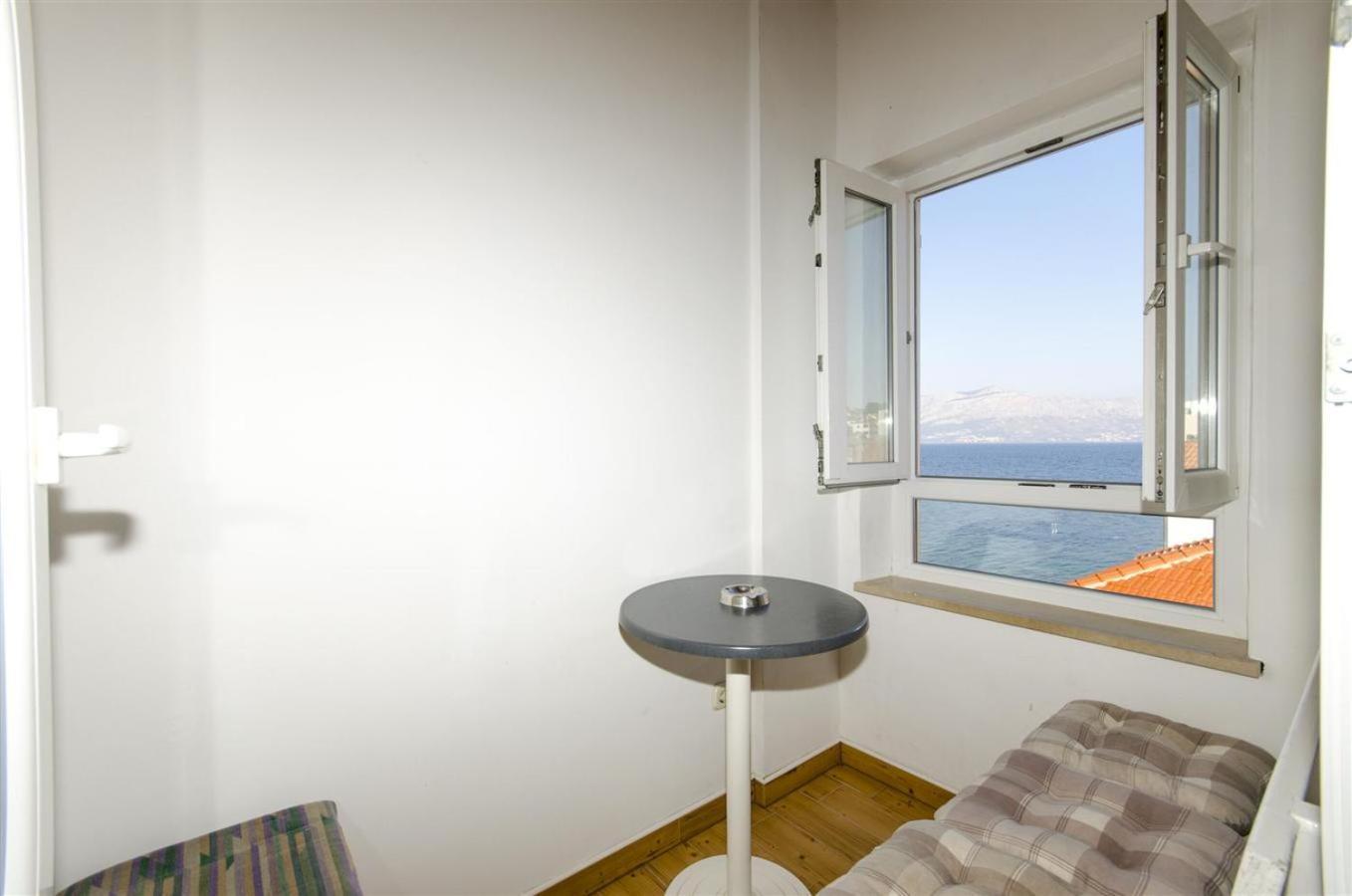Apartmani Banic Postira Eksteriør billede
